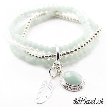 Bead bracelet with amazonite