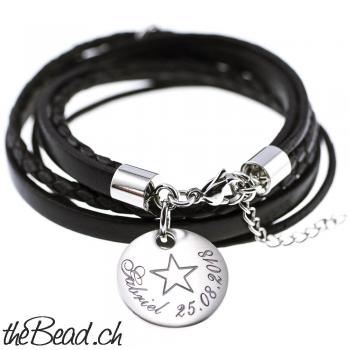 Women leather bracelet with engraved pendant