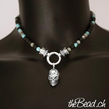 totenkopf skull krönchen Perlenkette für Männer mit 925 Silber kaufen schwarze matte perlen