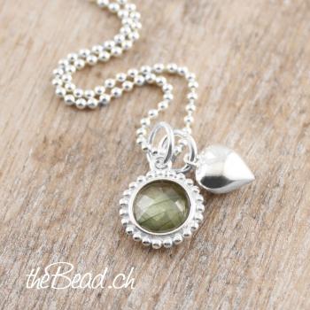 labradorit und labradorite schmuckstücke  halskette mit ohrstecker aus silber als geschenkset und schmuckset von thebead