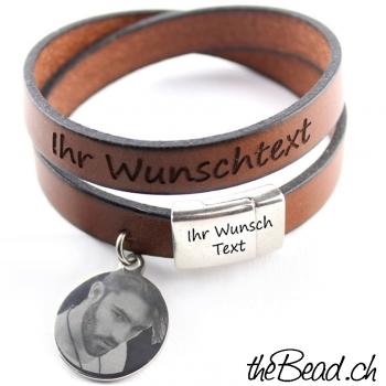 leather bracelet with leather and clasp engraving