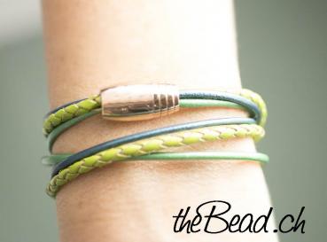 TOLLES ARMBAND UND EIN SCHOENES GESCHENK Armbänder theBead