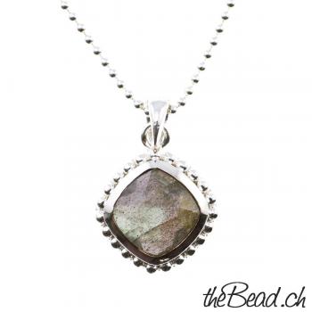 labradorite necklace made of 925 sterling silver