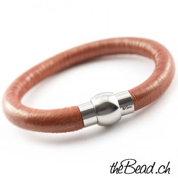 Leather bracelet