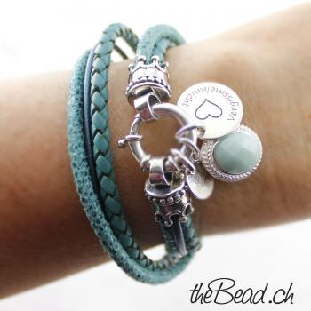 Schweizer Lederarmbänder mit gravur Schmuck und Geschenkideen  Onlineshop thebead mit perlenarmbändern und damenarmbändern mit gravur anhänger aus silber