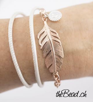 love bracelet by thebead
