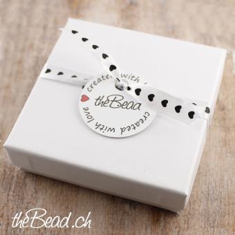 Geschenkverpackung fuer modeschmuck onlineshop thebead