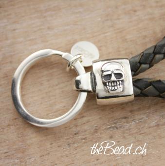 Schluesselanhaenger mit TOTENKOPF SKULL aus 925 Sterling silber tolle Geschenkidee Onlineshop thebead