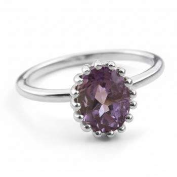 feiner Fingerring mit AMETHYST