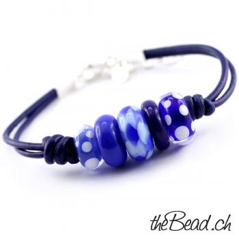 blaues lederarmband und geschenkidee one size