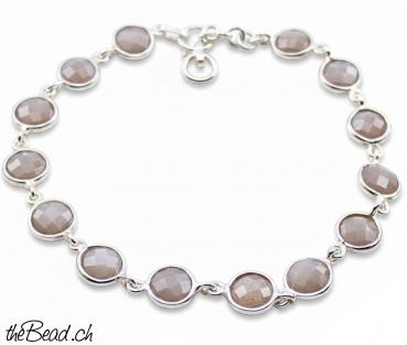 Preview: Silberarmband mit facettiertem CHOCOLATE MONDSTEIN Preview: Silberarmband mit facettiertem CHOCOLATE MONDSTEIN