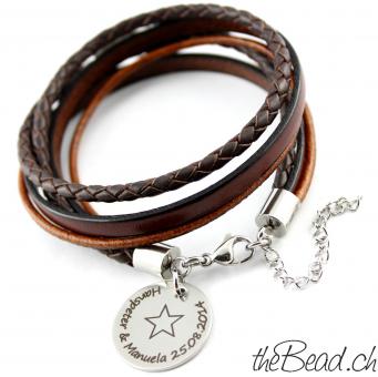 Women leather bracelet with engraved pendant