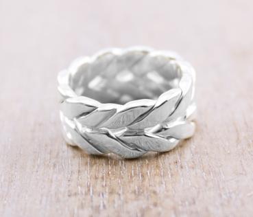 silver finger ring