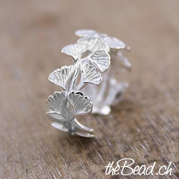 Silber Zehenring verstellbar mit kleinen Gingko blättern