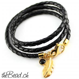 Feder Anhaenger Lederarmband von thebead