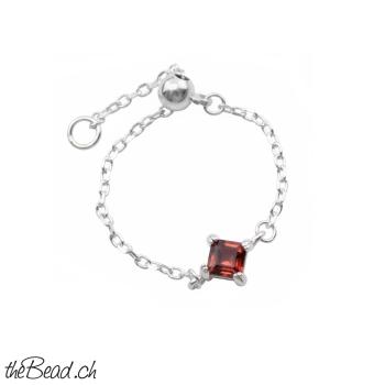 verstellbarer ONE SIZE Fingerring mit Granat Stein