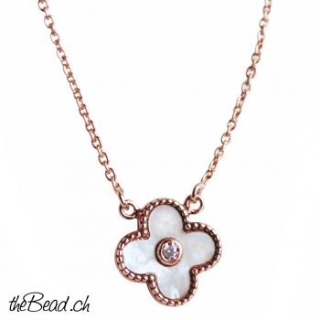 rosegold vergoldete Halskette mit Perlmutt Anhänger