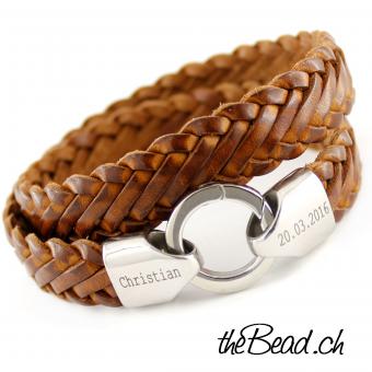 Men leather bracelet flat braided in light brown