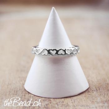 women silver finger ring made of 925 sterling silver