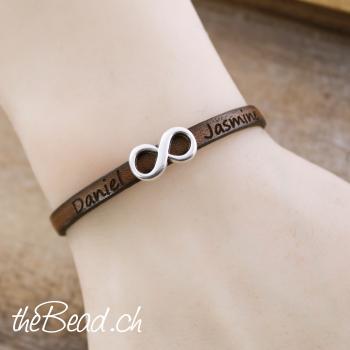 Preview: Armband INFINITY mit Ihrer Wunschgravur, Farbe wählbar Preview: Personalisierter Schmuck Lederarmbänder für damen  mit Gravur