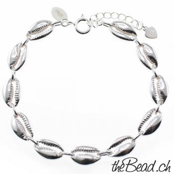 silver kauri bracelet made of 925 sterling silver