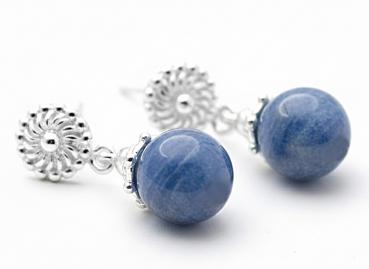Silber Ohrstecker mit blauen KYANIT Kugel Anhängern