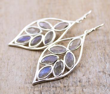 Earrings made of 925 sterling silver and labradorite