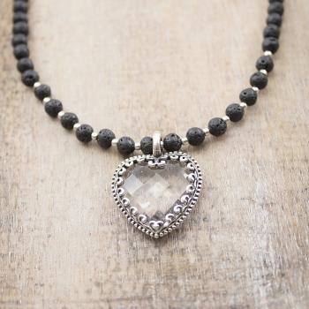 lavakette mit bergkristall anhänger