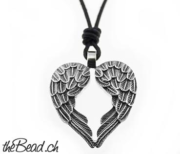 Big Wing Pendant with leather necklace