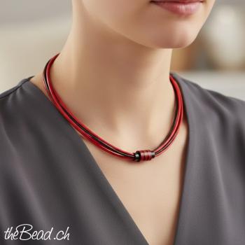 Preview: Lederkette rot schwarz