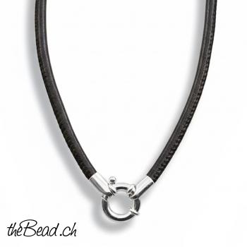 Lederhalskette 4 mm, Wunschlänge bis 90 cm, viele Farben !