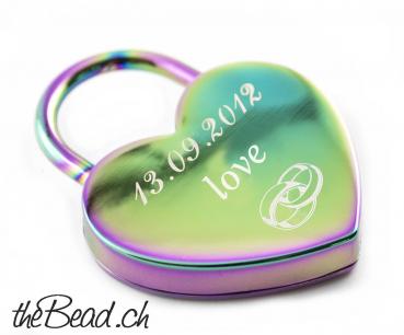 Preview: Liebes - Schloss * RAINBOW STRONG * mit Wunschgravur Preview: Graviertes Schloss fuer Brückengeländer