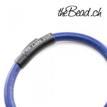 Preview: Armband JAM mit schwarzem Verschluss, Verschluss Gravur möglich! Preview: blau schwarzer verschluss lederschmuck für männer