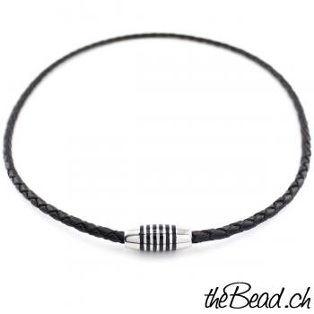 Men braided leather necklace