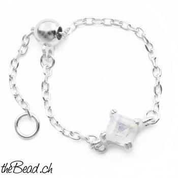 verstellbarer ONE SIZE Fingerring mit Regenbogenmondstein