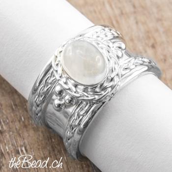 Mondsteinschmuck Fingnerring aus Silber