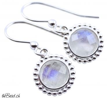 süsse Silber Ohrhänger mit Regenbogen Mondstein