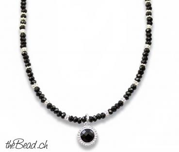Halskette ONYX mit Anhänger und viel Silber