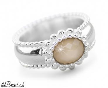 Silber Fingerring mit ORANGEM MONDSTEIN