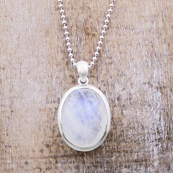 rainbow moonstone necklace made of 925 sterling silver