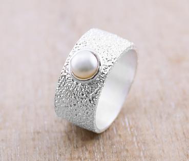 fingerring made 925 sterling silver and pearl