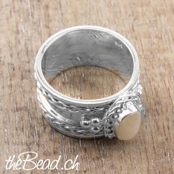 monstone and labradorit finger ring silver