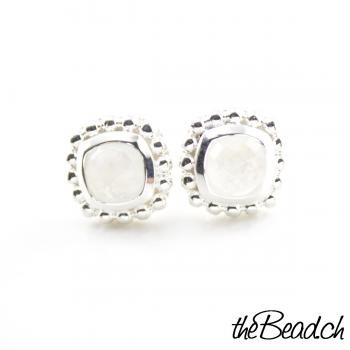 Earrings made of 925 sterling silver and moonstone