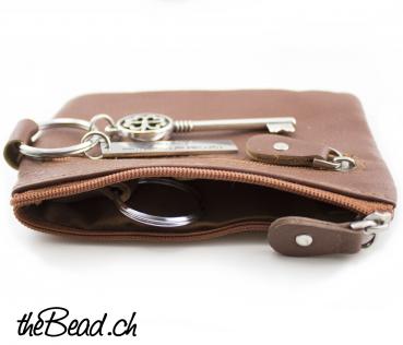 braunes Schlüsseletui aus Leder mit Kleeblatt Schlüssel  gravierbar