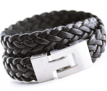 Men leatherbracelet flat braided in black