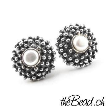 Earrings made of 925 sterling silver and pearls