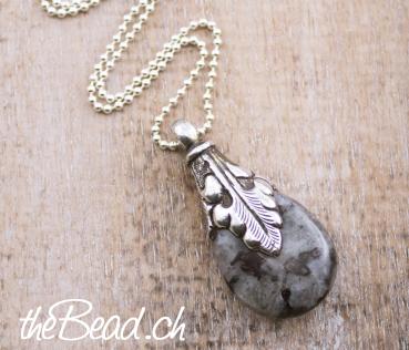 Silver Necklace with pendant