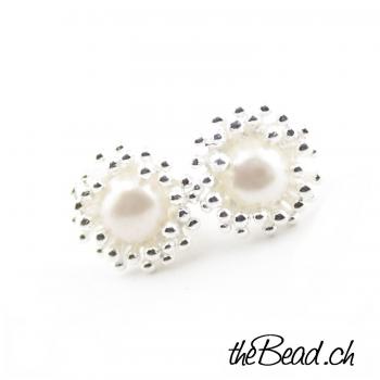 Earrings made of 925 sterling silver and freshwater pearls