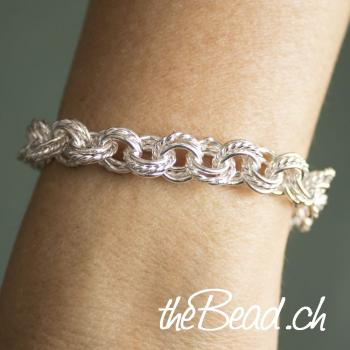 silberarmband und damenarmband aus silber und 925 sterling geschenkidee und geschenkideen onlineshop namensanhänger kaufen und bestellen