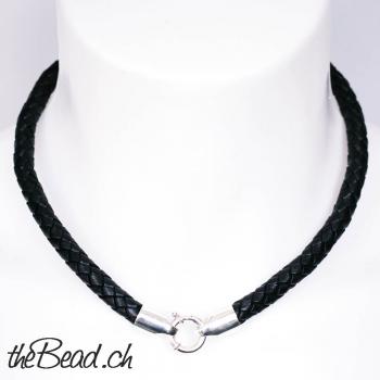 Männerschmuck Lederkette aus geflochtenem Leder Schmuckshop thebead